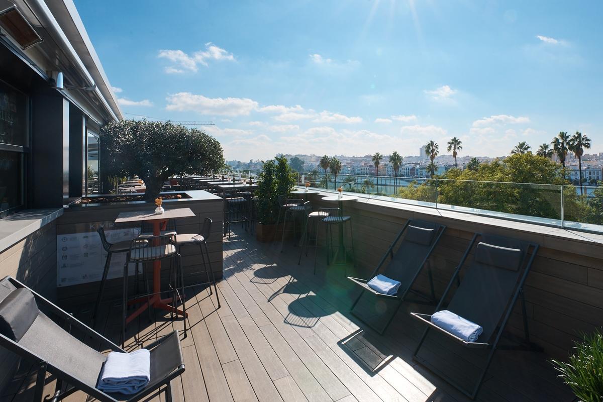 Hotel Kivir Seville Exterior photo